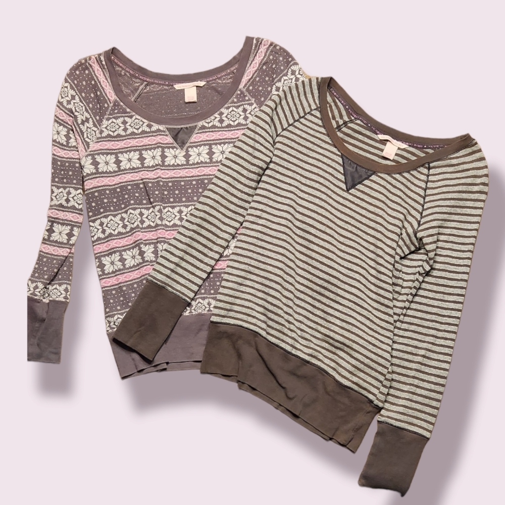 2 Victoria's Secret Long Sleeve Shirts (Thermal-Like) XS